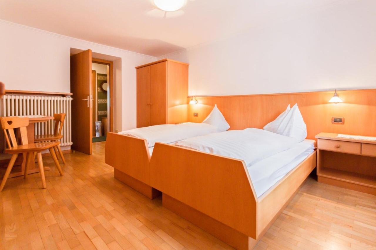 Villa Alpina Apartments Santa Cristina Val Gardena 外观 照片