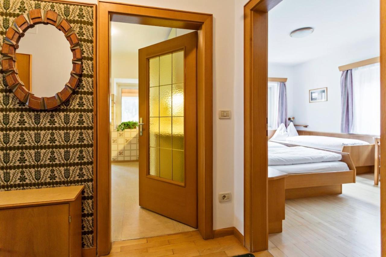 Villa Alpina Apartments Santa Cristina Val Gardena 外观 照片