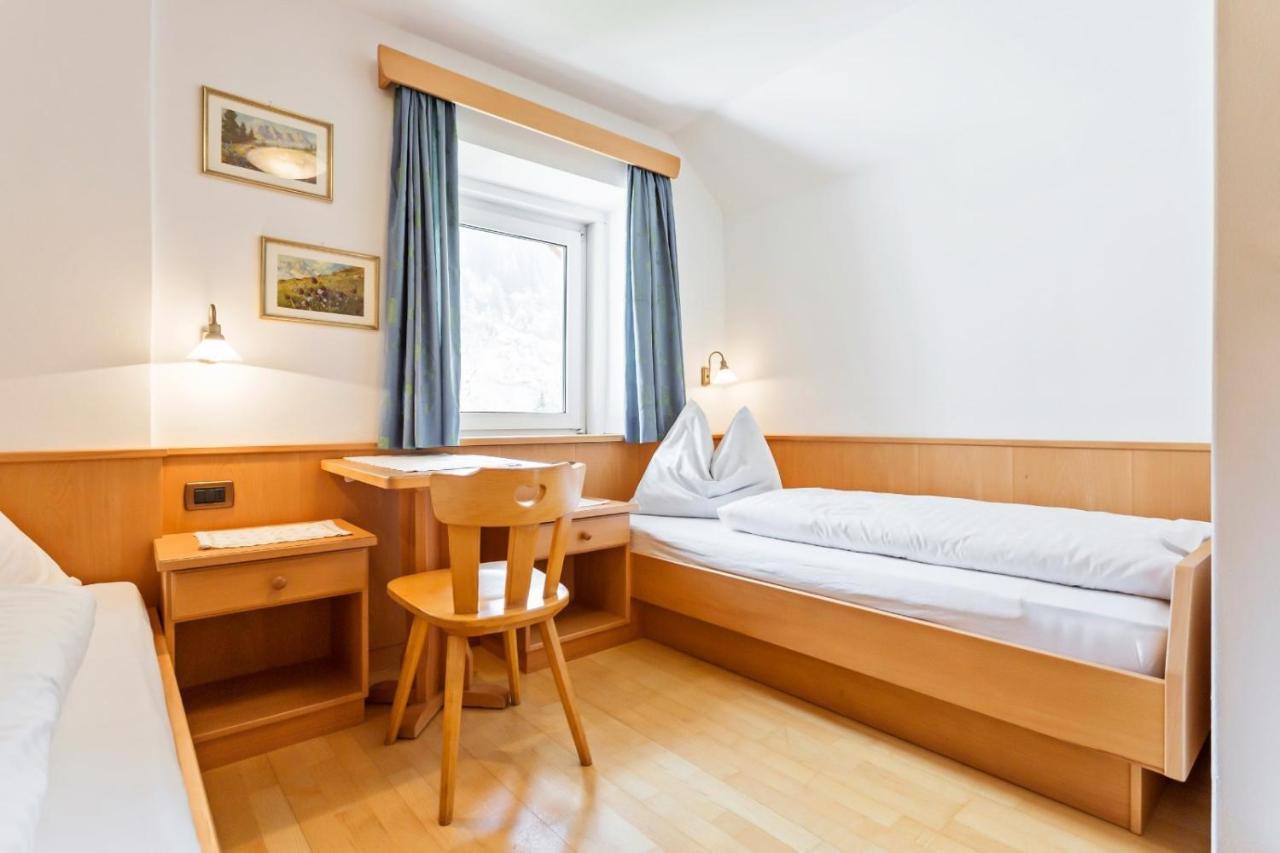 Villa Alpina Apartments Santa Cristina Val Gardena 外观 照片