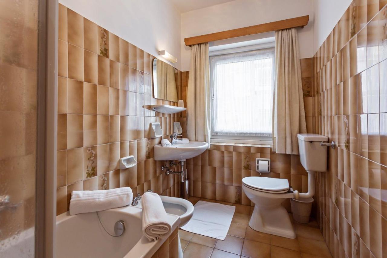 Villa Alpina Apartments Santa Cristina Val Gardena 外观 照片
