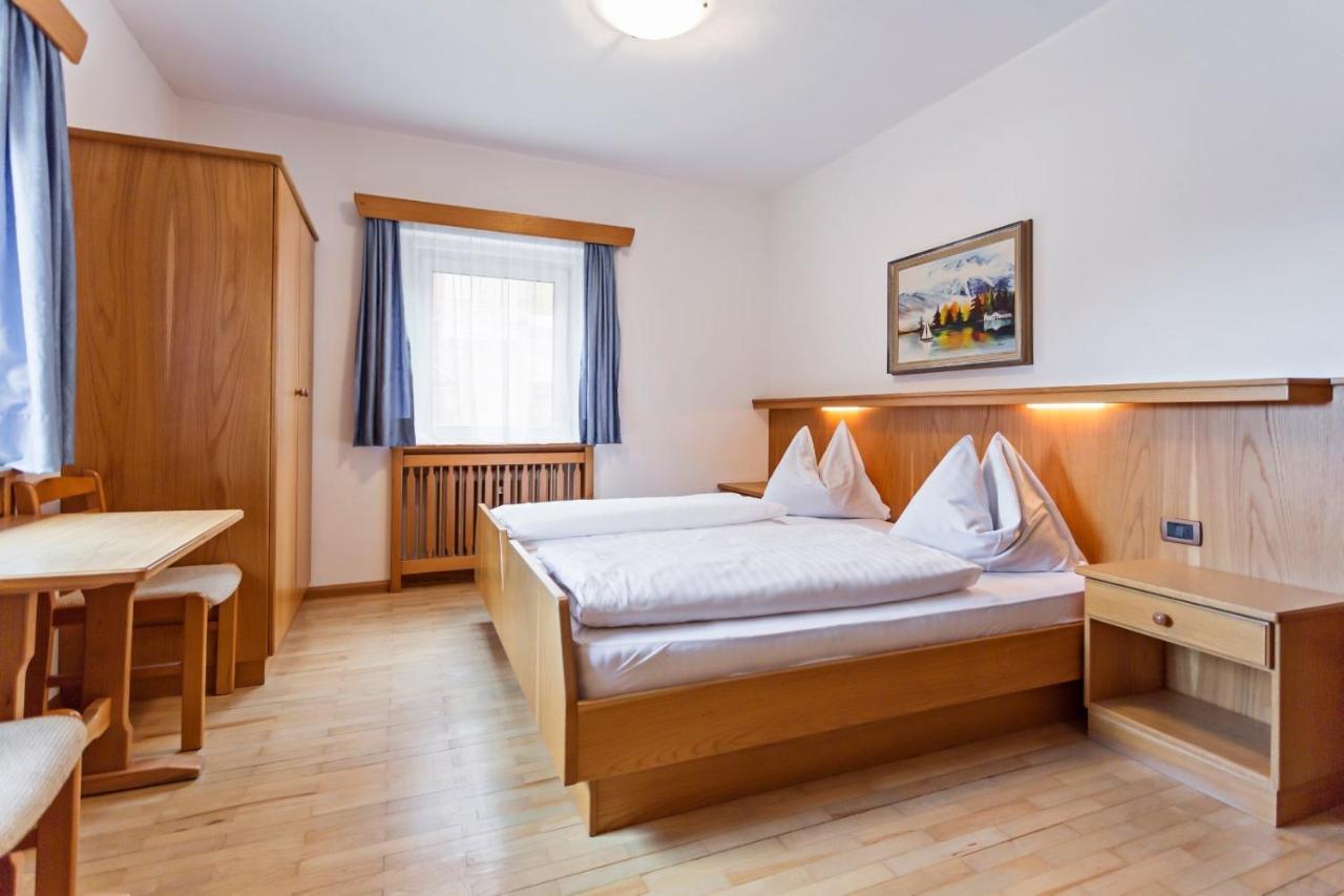 Villa Alpina Apartments Santa Cristina Val Gardena 外观 照片