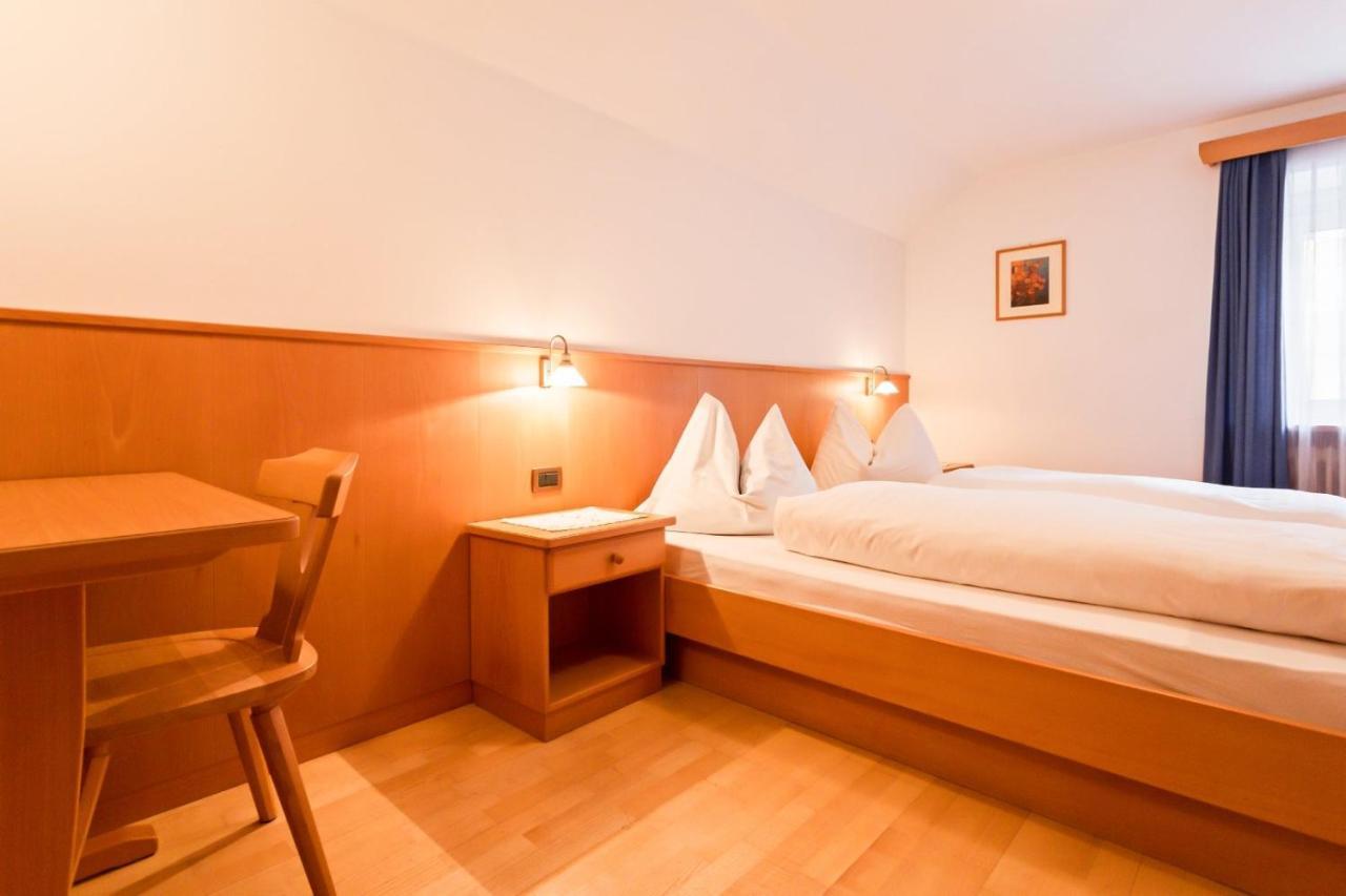 Villa Alpina Apartments Santa Cristina Val Gardena 外观 照片